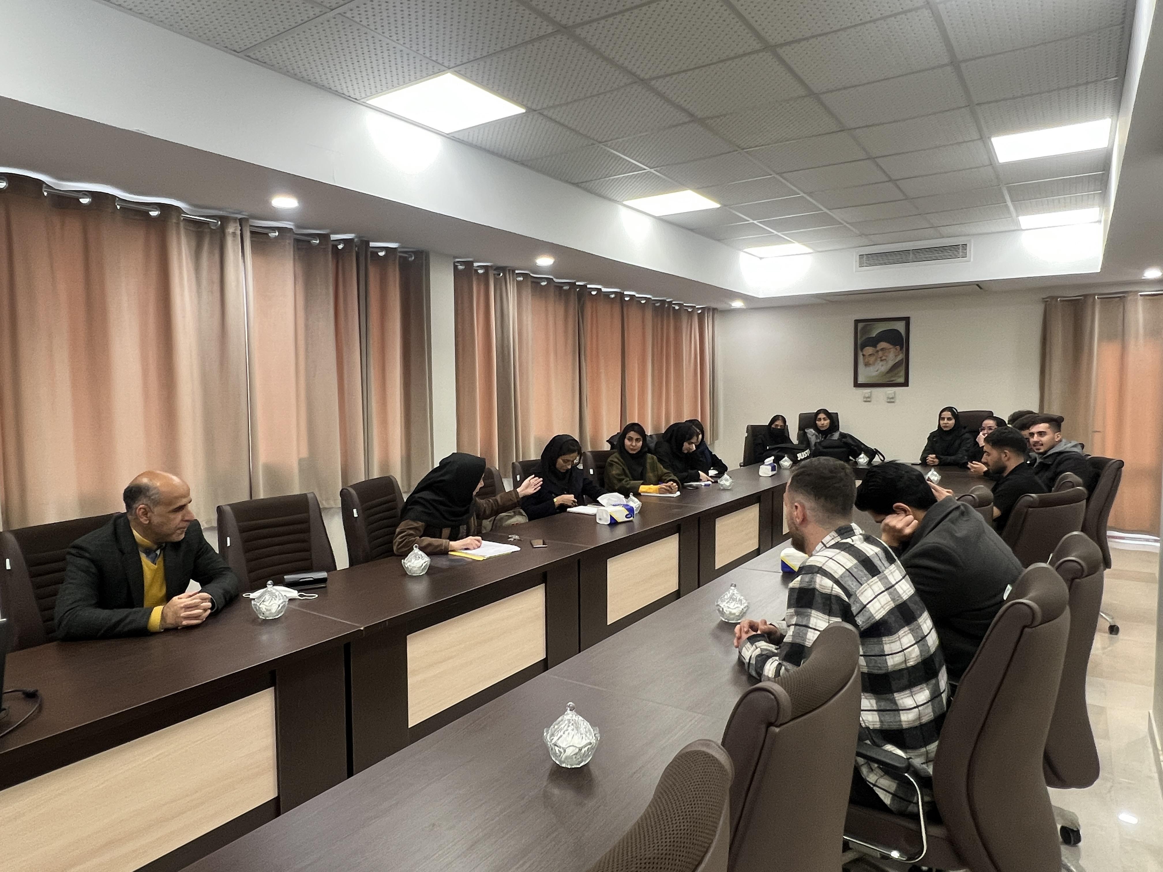 نشست تخصصی " آشنایی با ارگونومی گروه آسیب شناسی و حرکات اصلاحی"