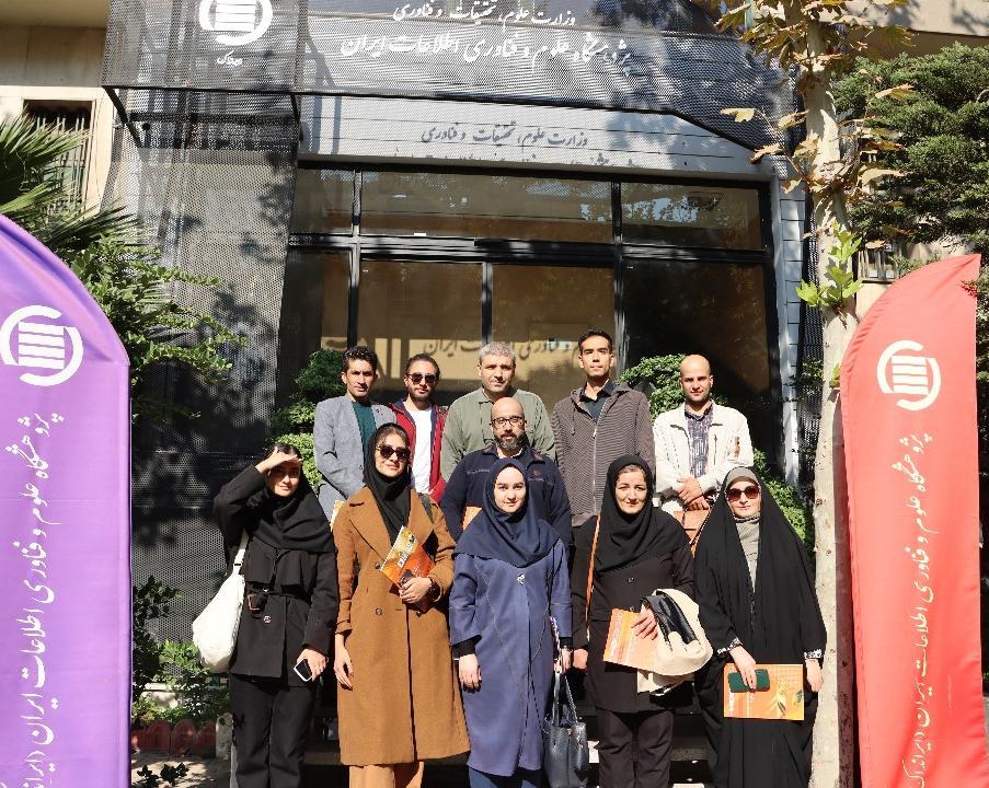 بازدید نمایندگان دانشجویان دانشکده ها از ایرانداک