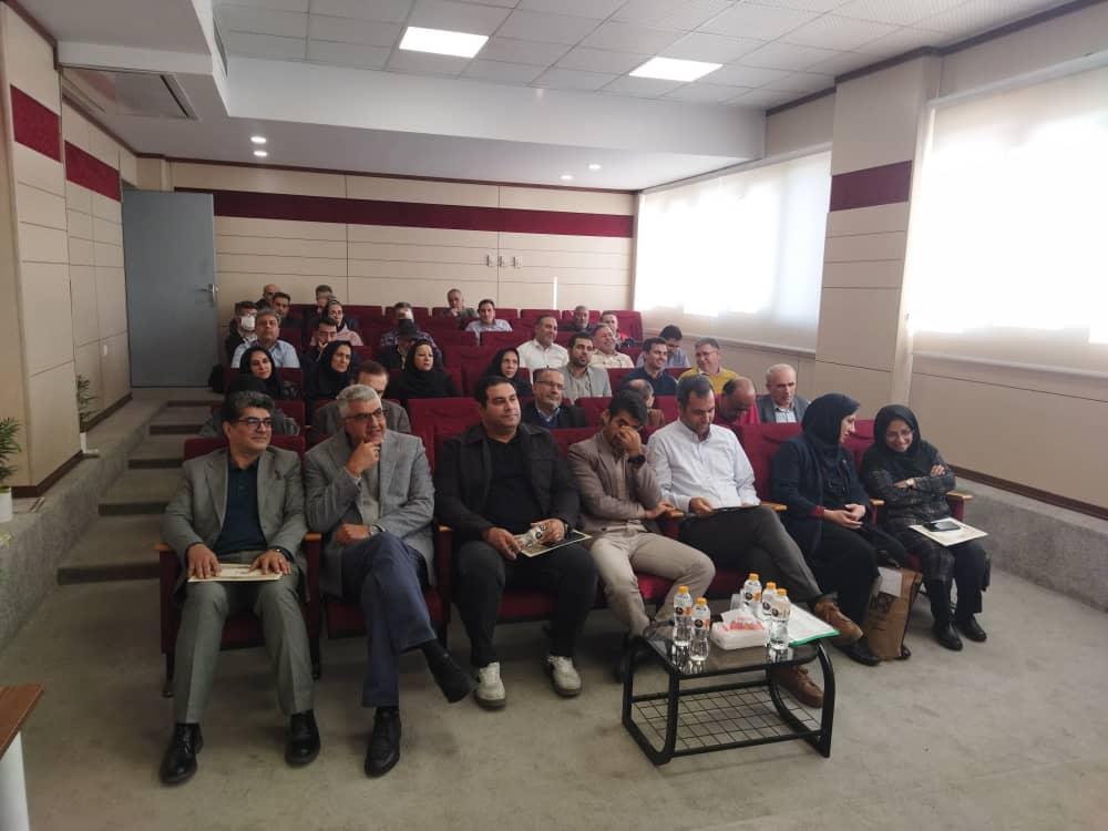 مراسم گرامیداشت هفته پژوهش و قدردانی از پژوهشگران برتر دانشکده تربیت بدنی وعلوم ورزشی